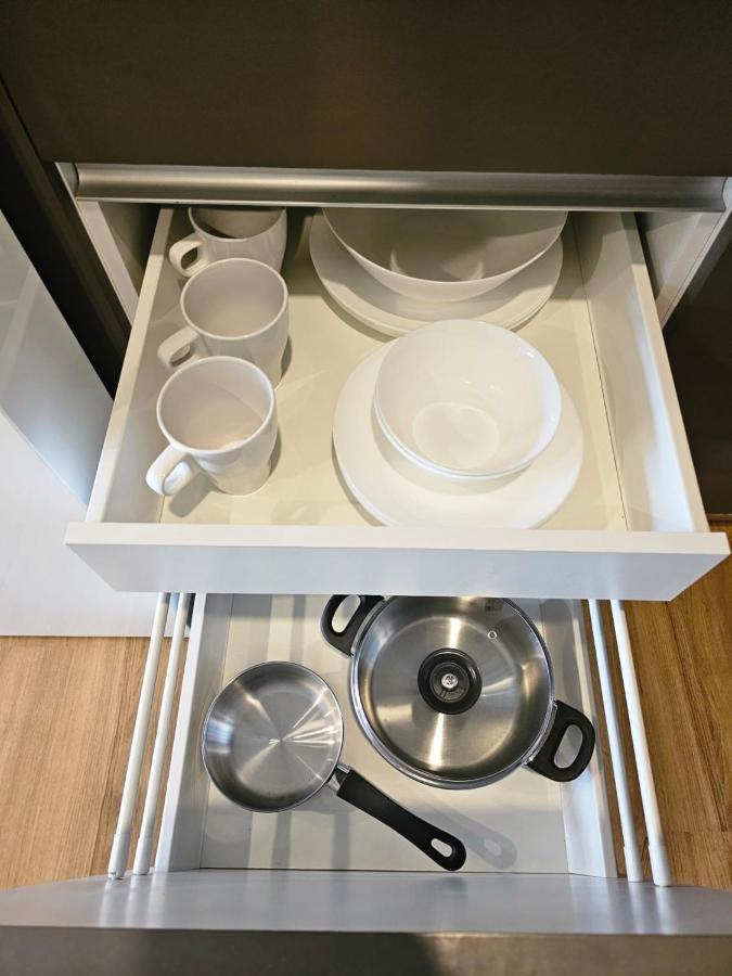 Luxurious Ceylonz Near Bukit Bintang 4pax Apartment