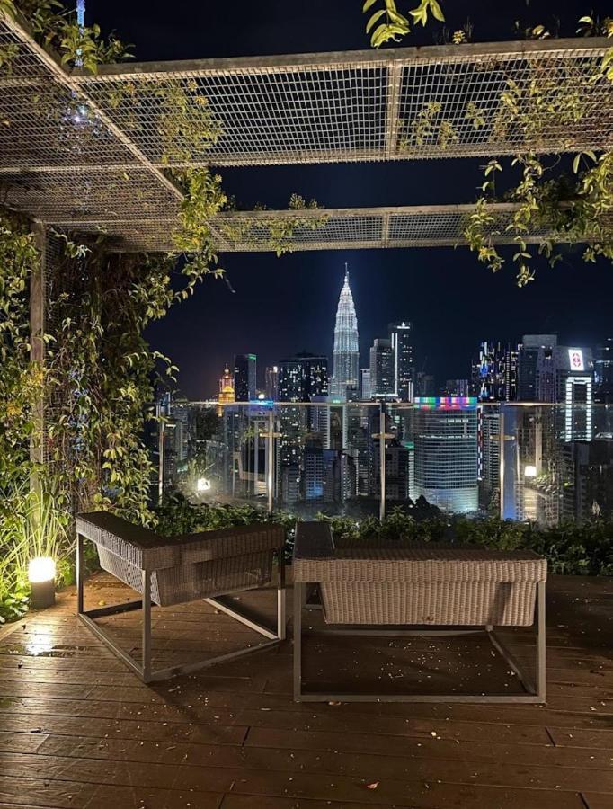 Luxurious Ceylonz Near Bukit Bintang 4pax Apartment Kuala Lumpur