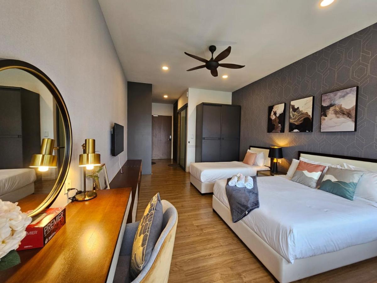 Luxurious Ceylonz Near Bukit Bintang 4pax Apartment